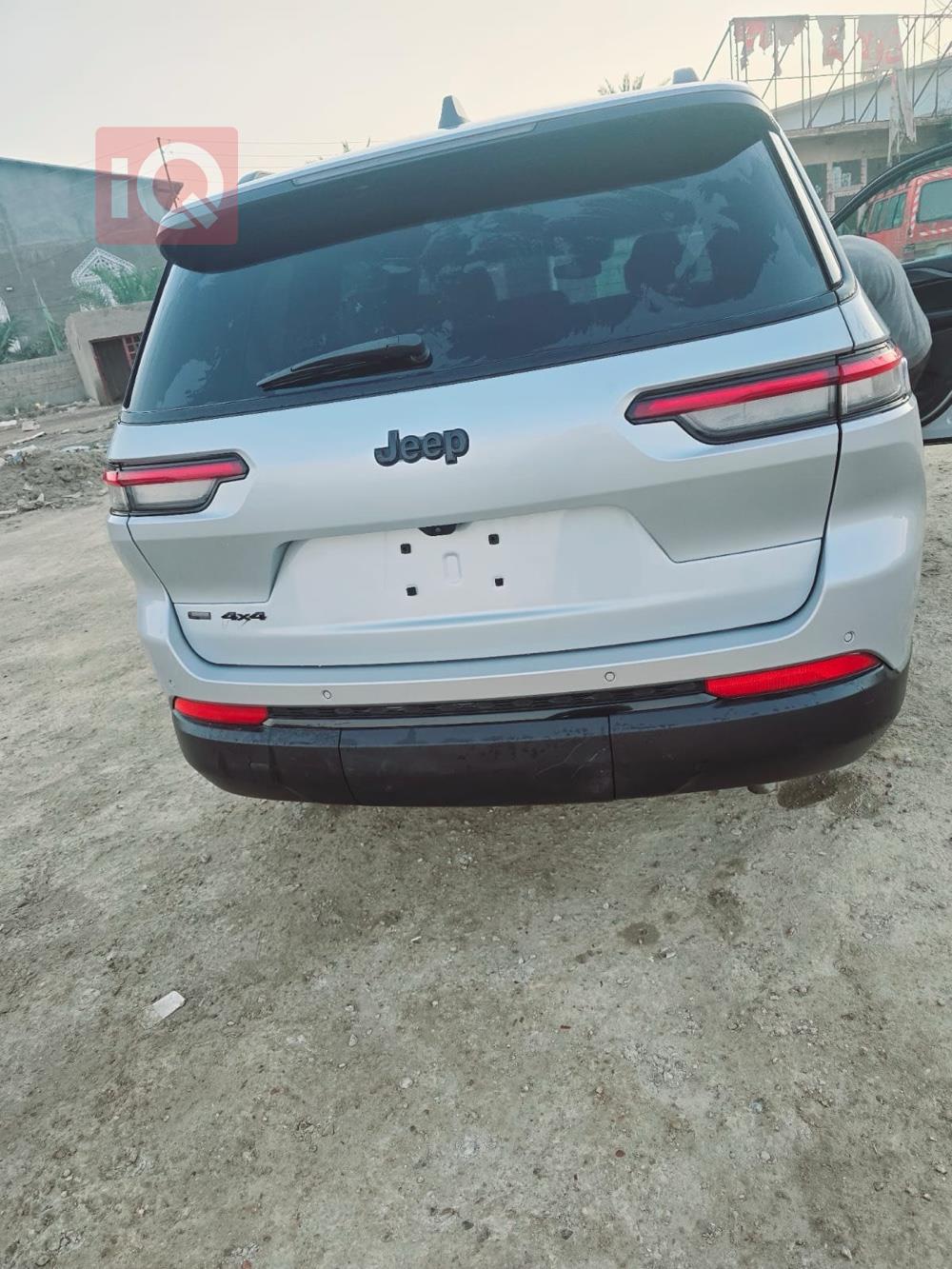 جیپ L گراند شیرۆکی